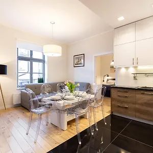 Apartament Vacationclub – Kapitańska 8 Kołobrzeg